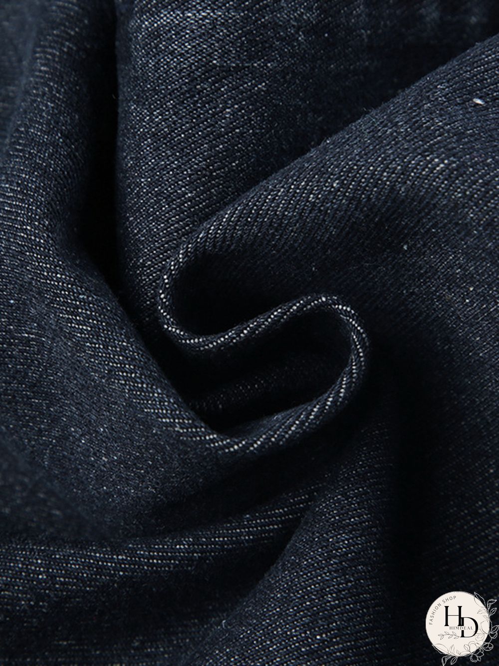 Metal Decor Buckle Low Rise Boyfriend Jeans