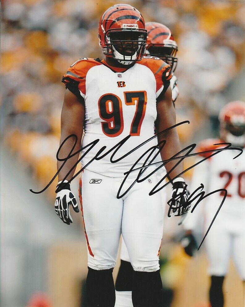 GENO ATKINS SIGNED CINCINNATI BENGALS FOOTBALL 8x10 Photo Poster painting #2 NFL AUTOGRAPH PROOF