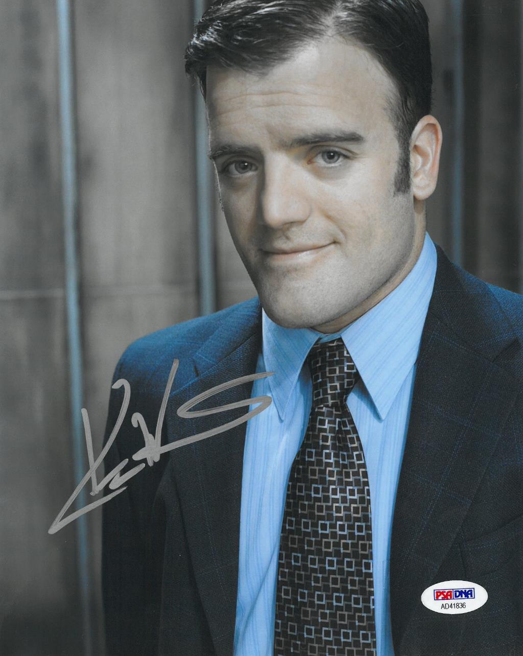 Kevin Weisman 签名 Alias 正品亲笔签名 8x10 照片 PSA/DNA # #ad41836