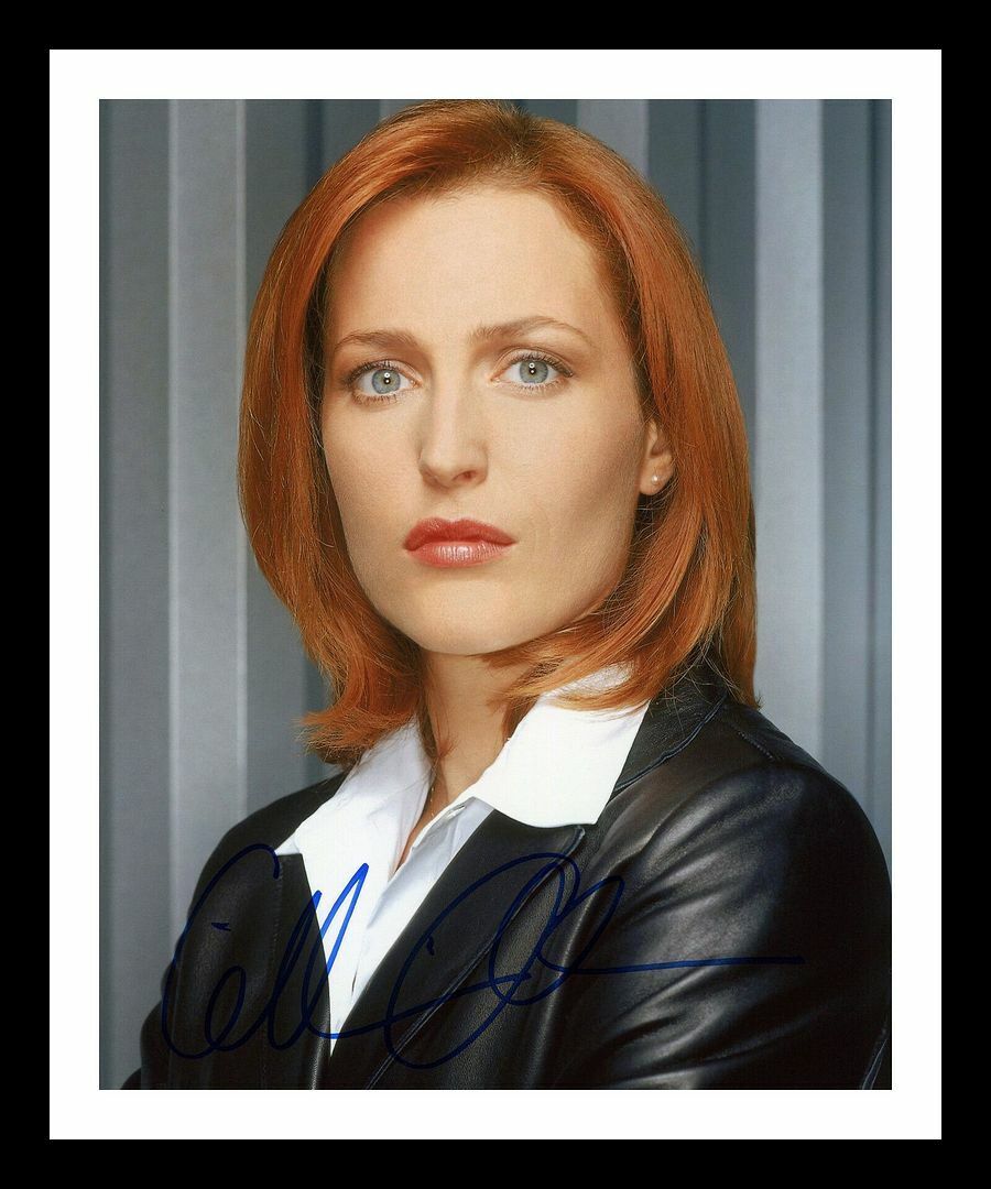 Gillian Anderson Autographed Signed & Framed Photo Poster painting 1