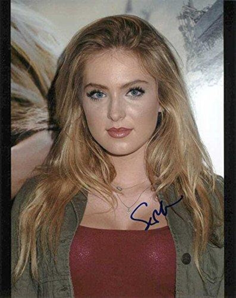 Saxon Sharbino Signed Autographed Glossy 8x10 Photo Poster painting - COA Matching Holograms