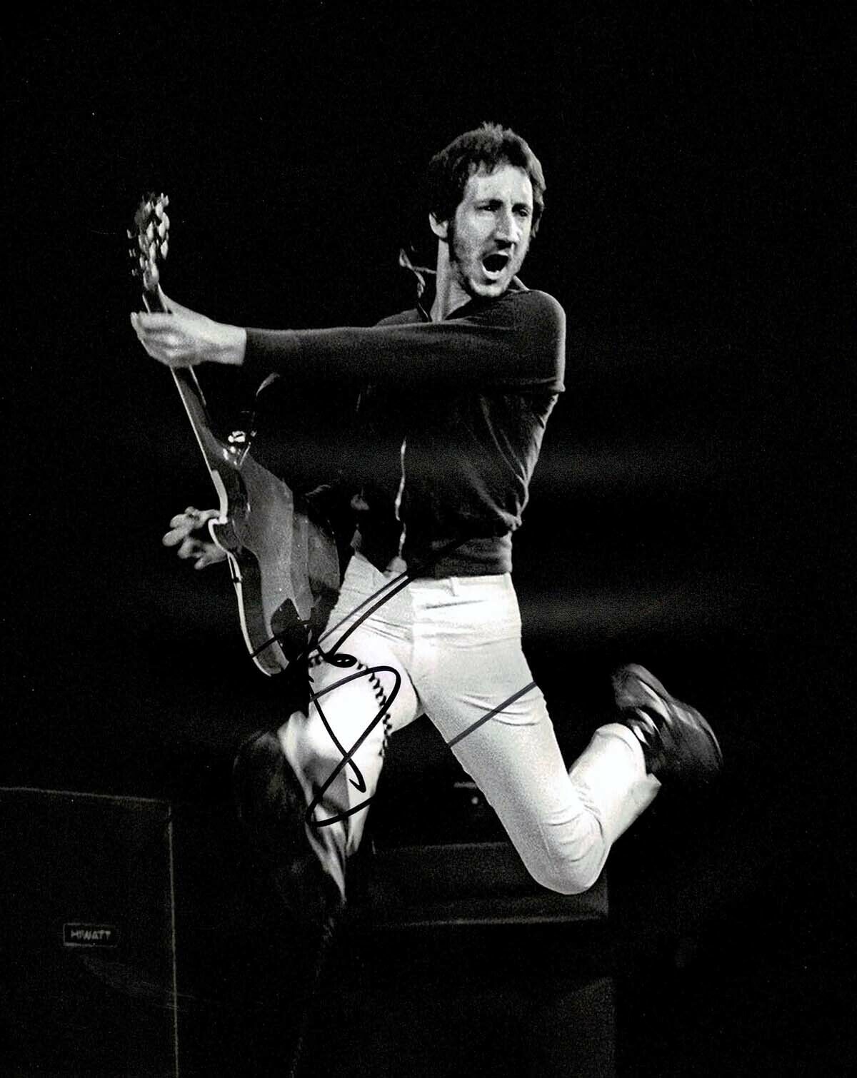 PETE TOWNSHEND The Who SIGNED 10x8 Photo Poster painting Autograph AFTAL RD COA Rock Legend