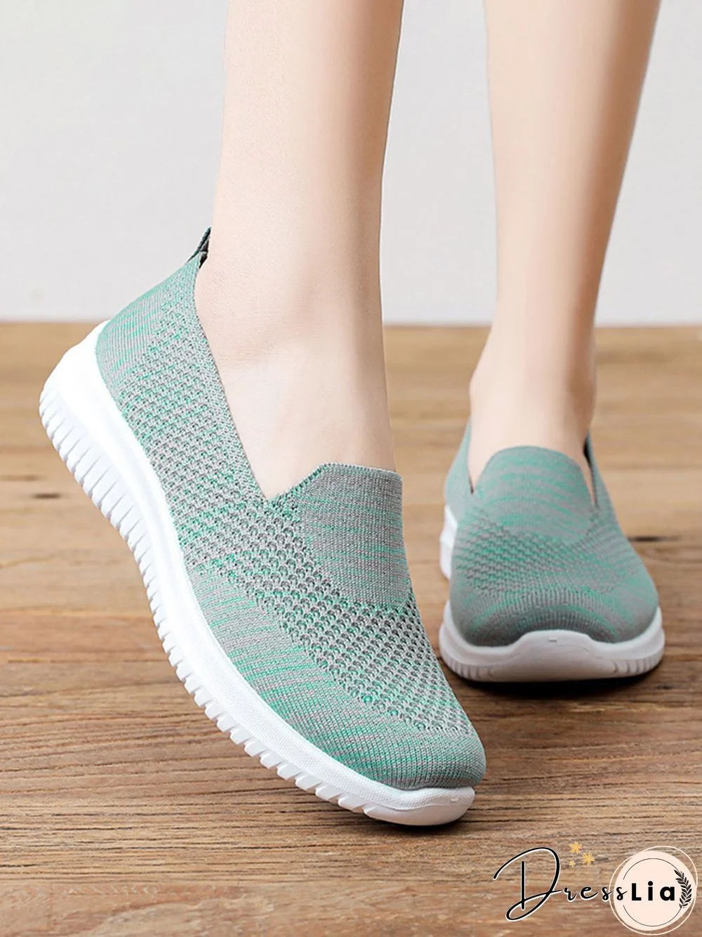 Lightweight Breathable Flyknit Mesh Casual Shoes Sneakers