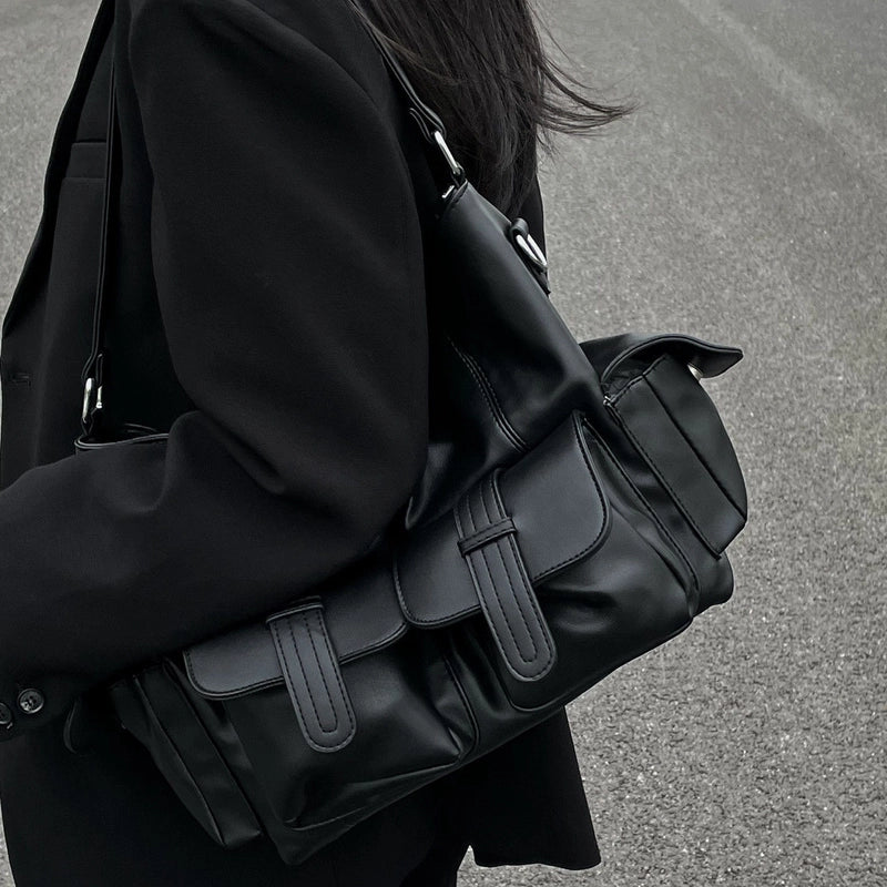 Unisex Large Pu Leather Solid Color Streetwear Square Zipper Crossbody Bag