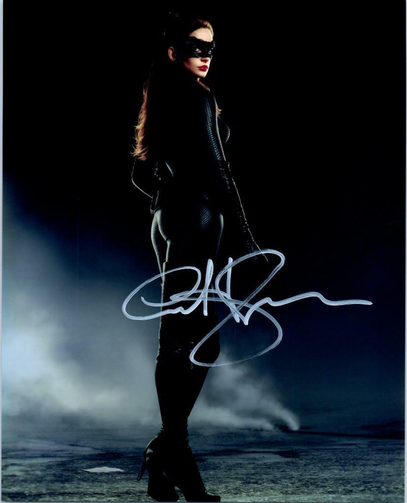 Anne Hathaway signed 8x10 Picture nice autographed Photo Poster painting pic with COA