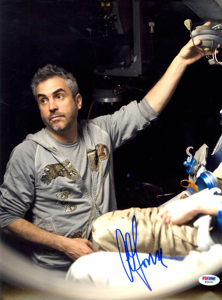 Alfonso Cuaron SIGNED 11x14 Photo Poster painting Director Gravity Academy Award Winning PSA/DNA