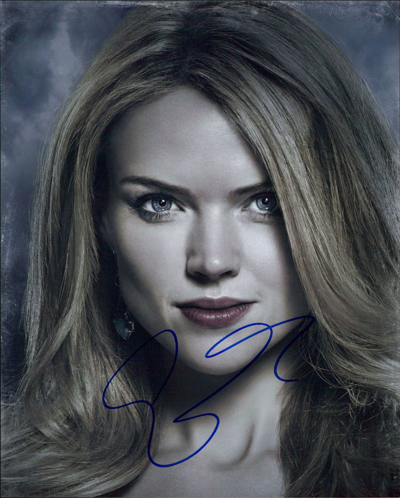 Erin Richards (Gotham) signed authentic 8x10 Photo Poster painting COA