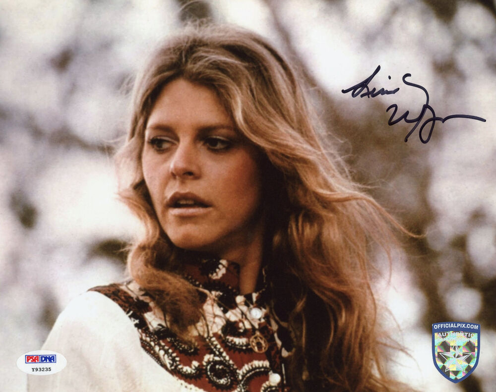 Lindsay Wagner Signed PSA/DNA 8X10 Photo Poster painting Auto Autograph Autographed Lindsey