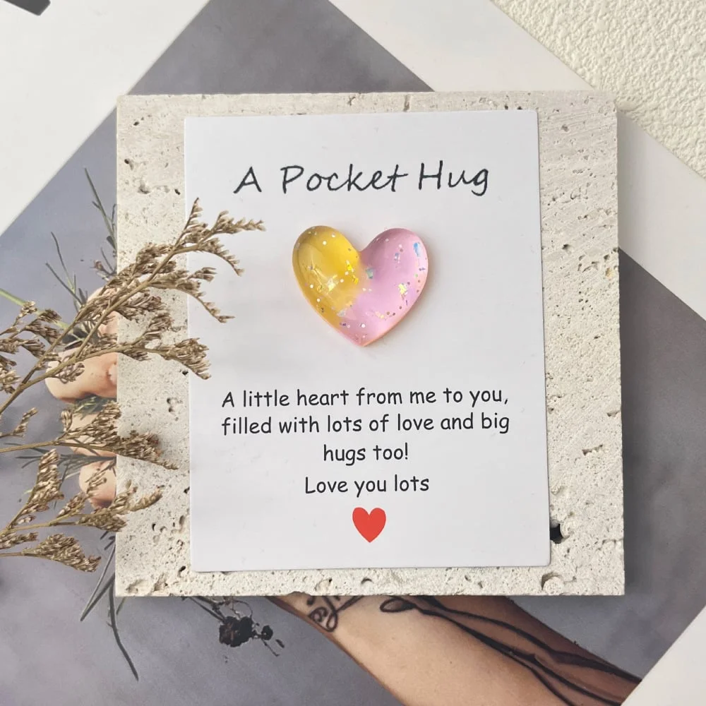 Exquisite Pocket Hug Heart with Greeting Cards