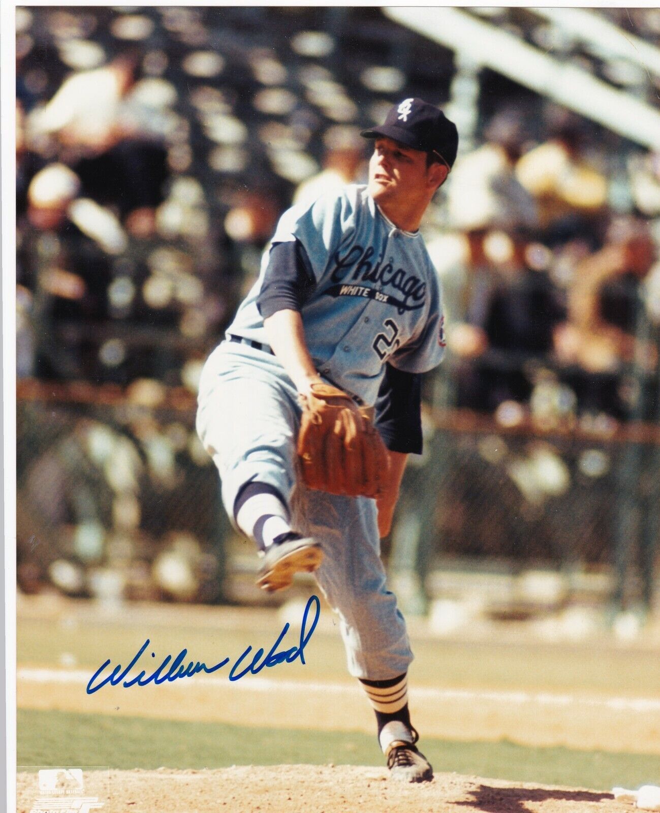 WILBUR WOOD CHICAGO WHITE SOX ACTION SIGNED 8x10