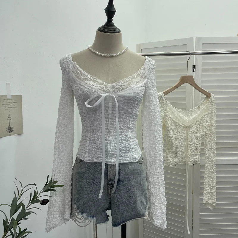 Uveng Real Shooting Merard Wind Strapted Bow Splicing Lace Pure Desire Blouse Folding Body Short Blouse 6015