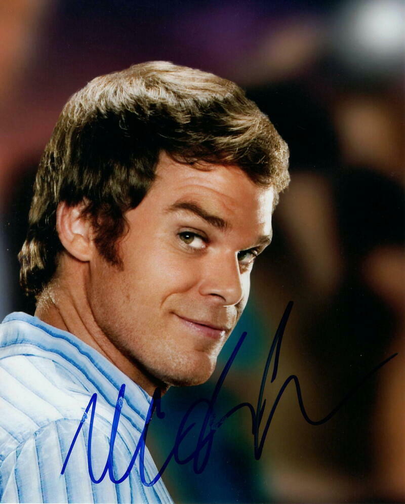 MICHAEL C HALL SIGNED AUTOGRAPH 8X10 Photo Poster painting - DEXTER MORGAN, SIX FEET UNDER, RARE