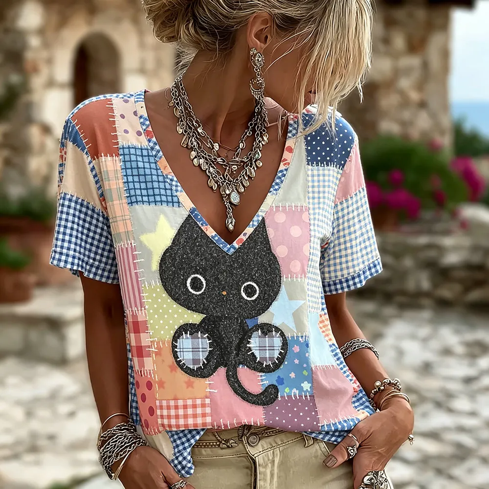 Fun Black Cat Art Plaid Patchwork V-neck Short-sleeved Top elevenforest