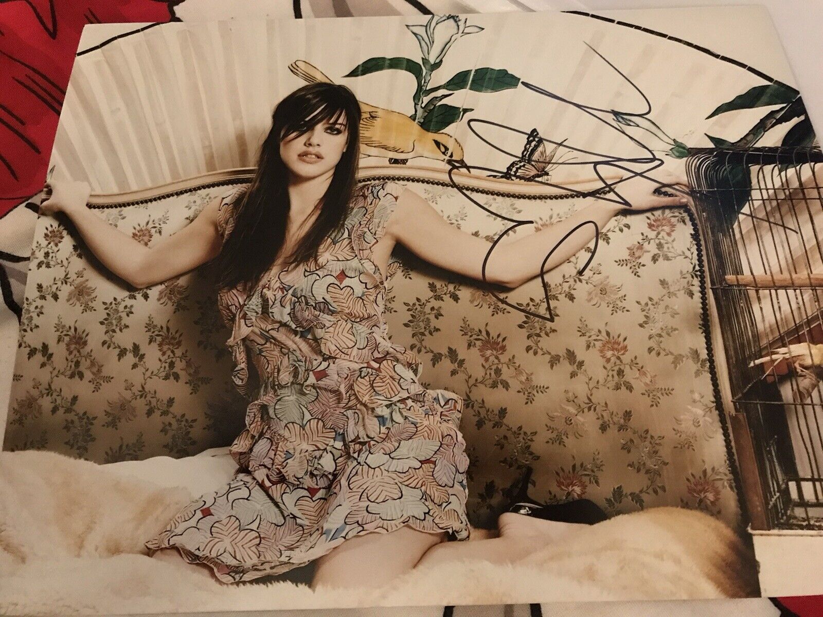 Michelle Ryan Signed 10x8 Photo Poster paintingshoot Photo Poster painting. Bionic Woman, Doctor Who