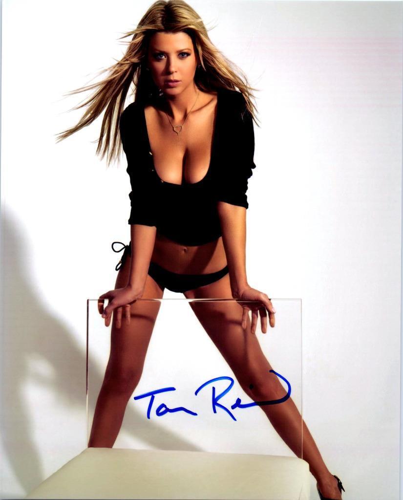 Tara Reid Signed 8x10 Photo Poster painting Autographed Picture plus COA