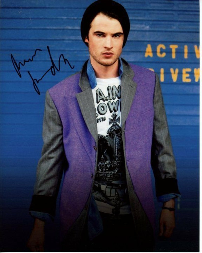 Tom sturridge signed autographed Photo Poster painting