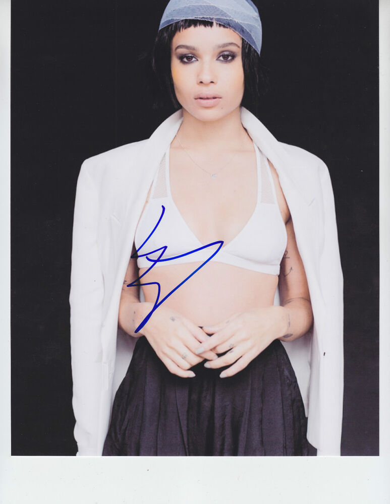 Zoe Kravitz - DIVERGENT - signed 8x10