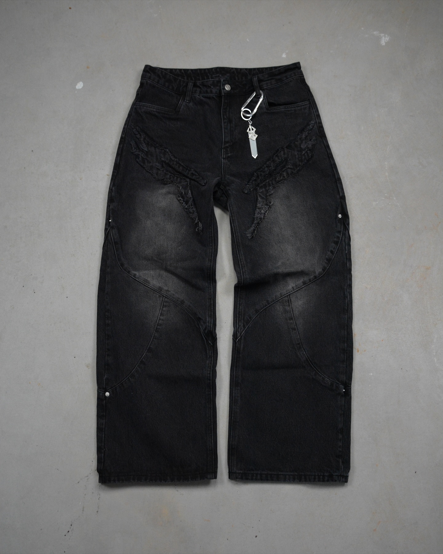 BERSERK ARMOR JEANS