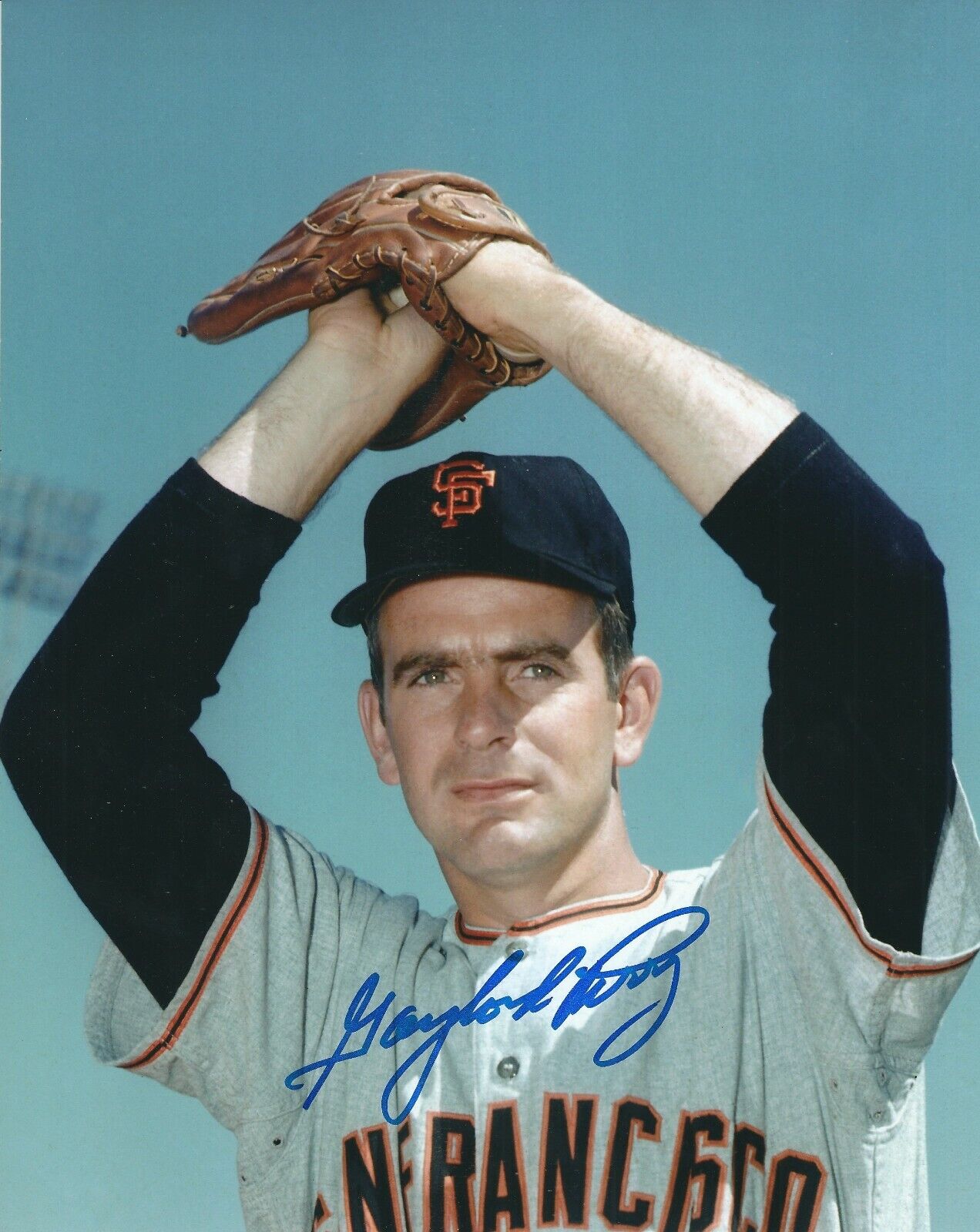 Signed 8x10 GAYLORD PERRY HOF San Francisco Giants Autographed Photo Poster painting - COA