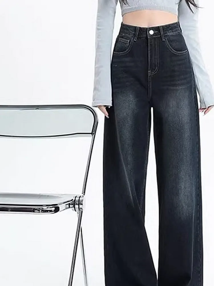 Flattering Loose Fit Jeans for Women Designed to Slim and Balance Pear Shapes