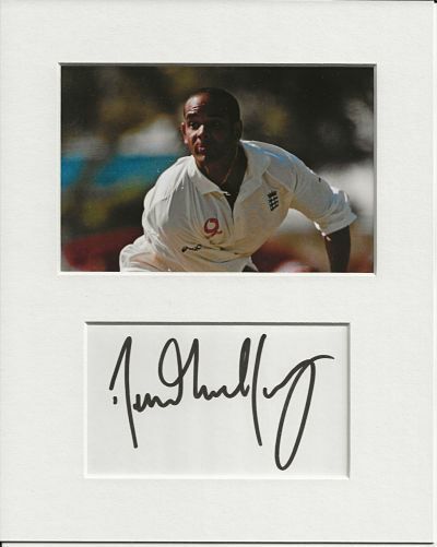 Dean Headley cricket genuine authentic autograph signature and Photo Poster painting AFTAL COA