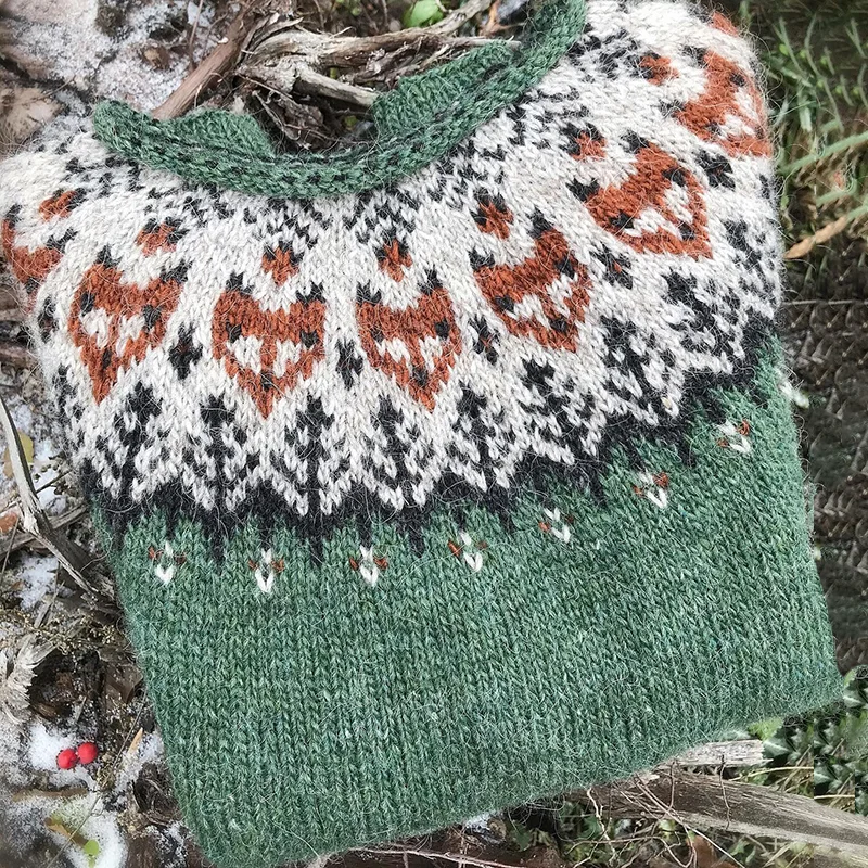 Vintage Fox Head Print Crew Neck Sweater