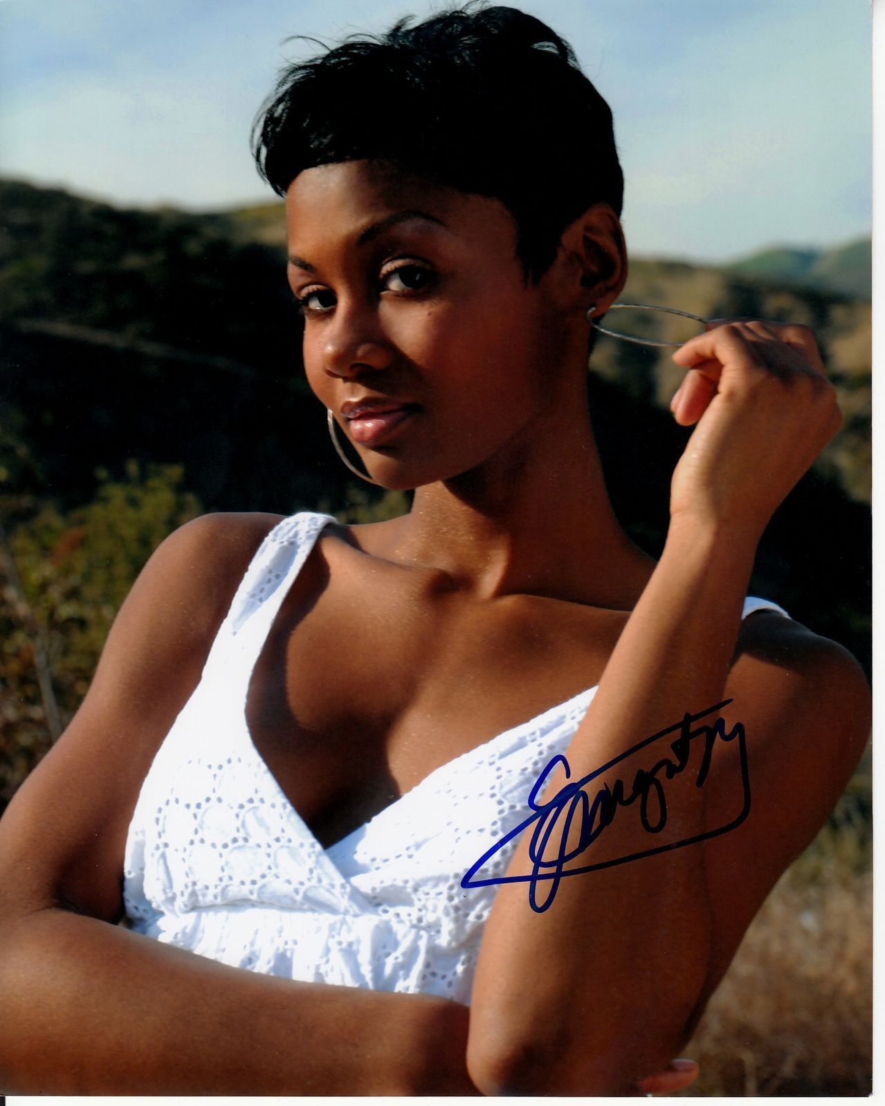 EMAYATZY CORINEALDI hand-signed BEAUTIFUL OUTDOOR 8x10 w/ uacc rd coa IN-PERSON