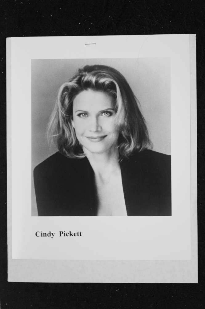 Cindy Pickett - 8x10 Headshot Photo Poster painting w/ Resume - St. Elsewhere