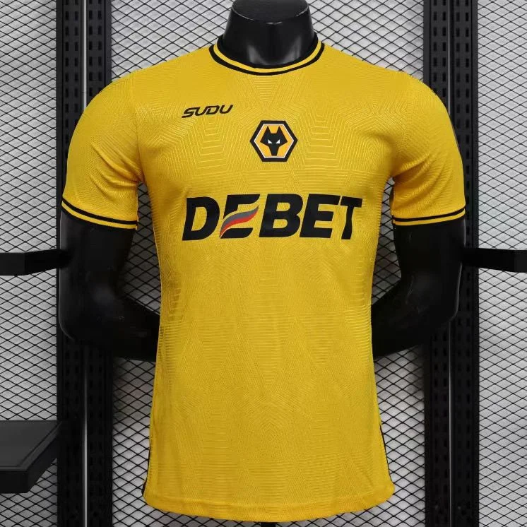 Player Edition 24-25 Wolverhampton Wanderers home jersey