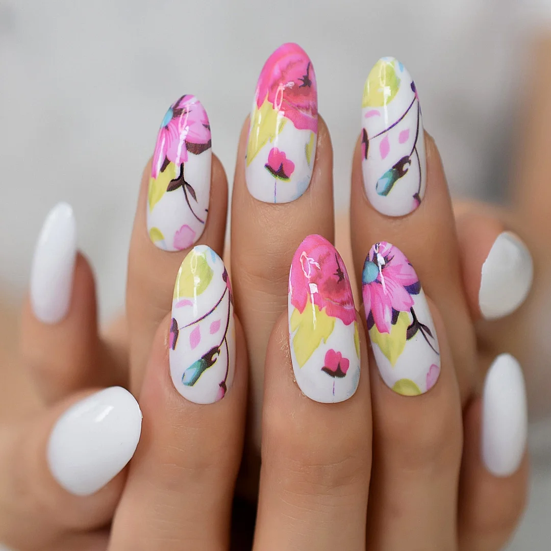 EchiQ Almond Press On Nails Black Ferns Pattern Matte Faux Ongles Beige Leaves Fashion Style Designed Tips 24-Nail Inspo