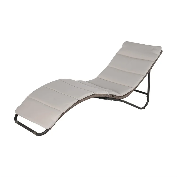 Outdoor Chaise Lounge Sunbathing Chair Lounger with All-Weather Wicker Cushion for Poolside, Tan
