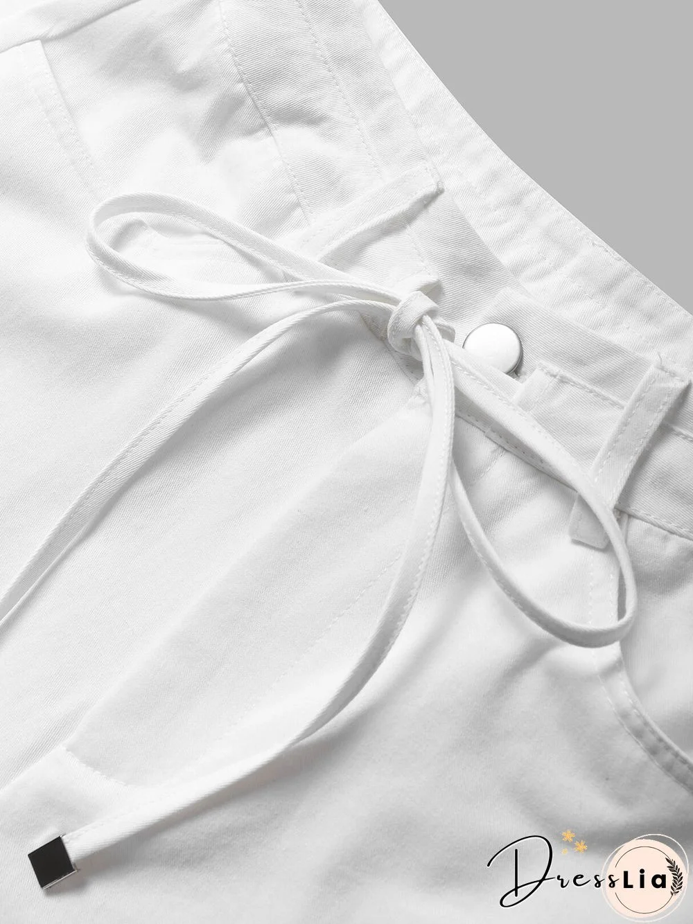 Solid Drawstring Waist Pocket Shorts For Women