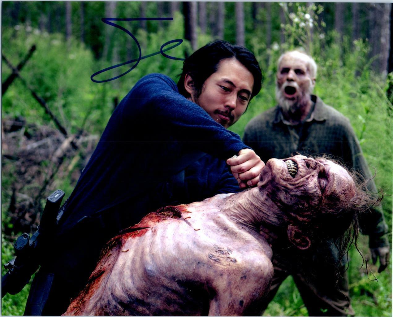 Steven Yeun autographed 8x10 Picture Photo Poster painting signed Pic with COA