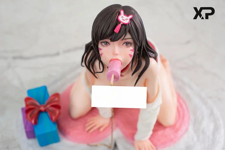 Pre-order 1/5 Scale Statue Gk Christmas Special D.Va eating Ice Cream - Overwatch Resin Statue - XP Studio 