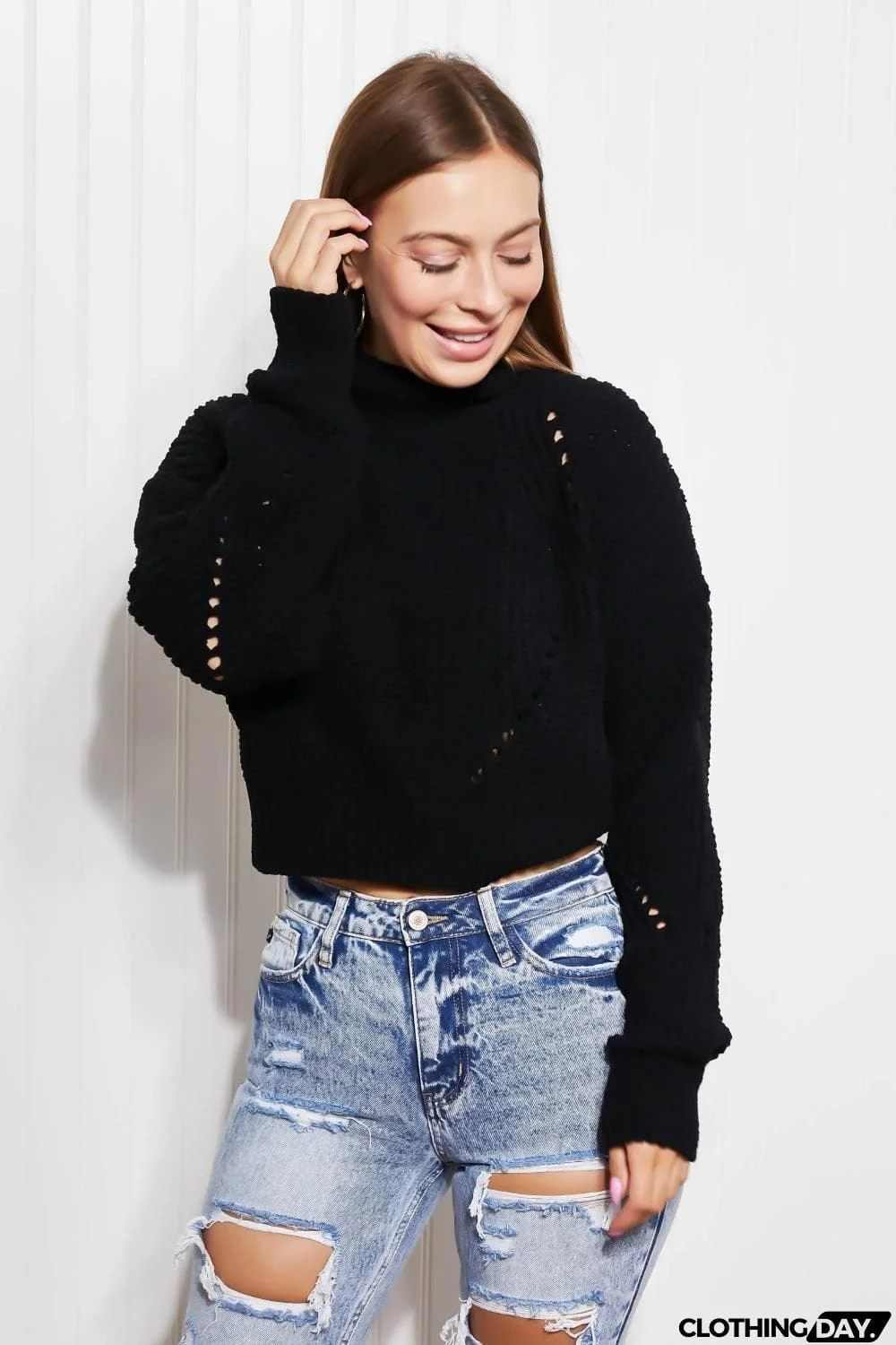 HYFVE Chilly Morning Cropped Turtleneck Sweater
