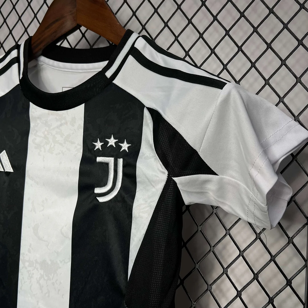 2024/2025 Kids Size Juventus Home Soccer Jersey 1:1 Thai Quality