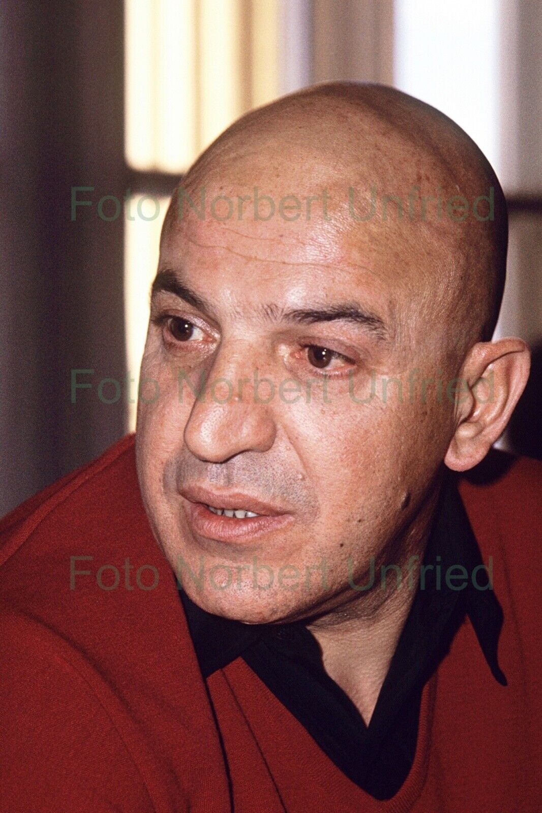 Telly Savalas 10 X 15 CM Photo Poster painting Without Autograph (Star-1