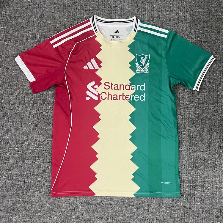 【S~4XL】Liverpool 25/26 'Christmas' Special Edition Jersey