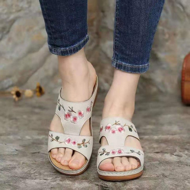 Hollow Flower Embroidered Sandals Wedge Slippers