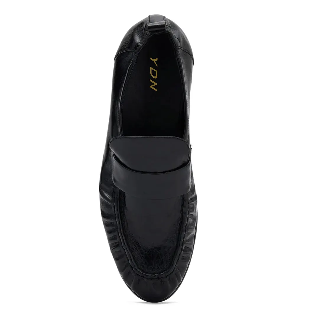 Black Faux Leather Round Toe Flat Scrunch Pull Tab Women's Loafers