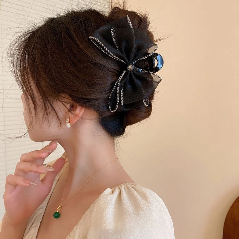 High-grade Camellia Diamond-embedded Large Gripper Korean Style Elegant Back Shark Clip Updo Hair Clip Hair Accessories For Women Summer