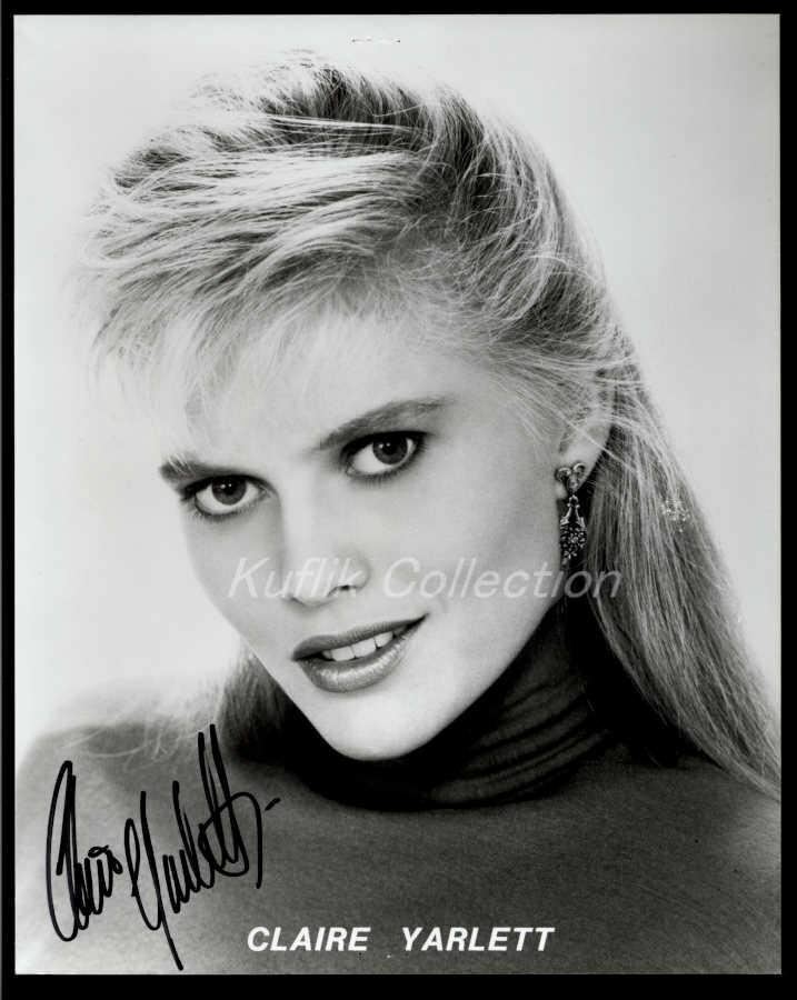 Claire Yarlett - Signed Autograph Headshot Photo Poster painting - Days of our Lives