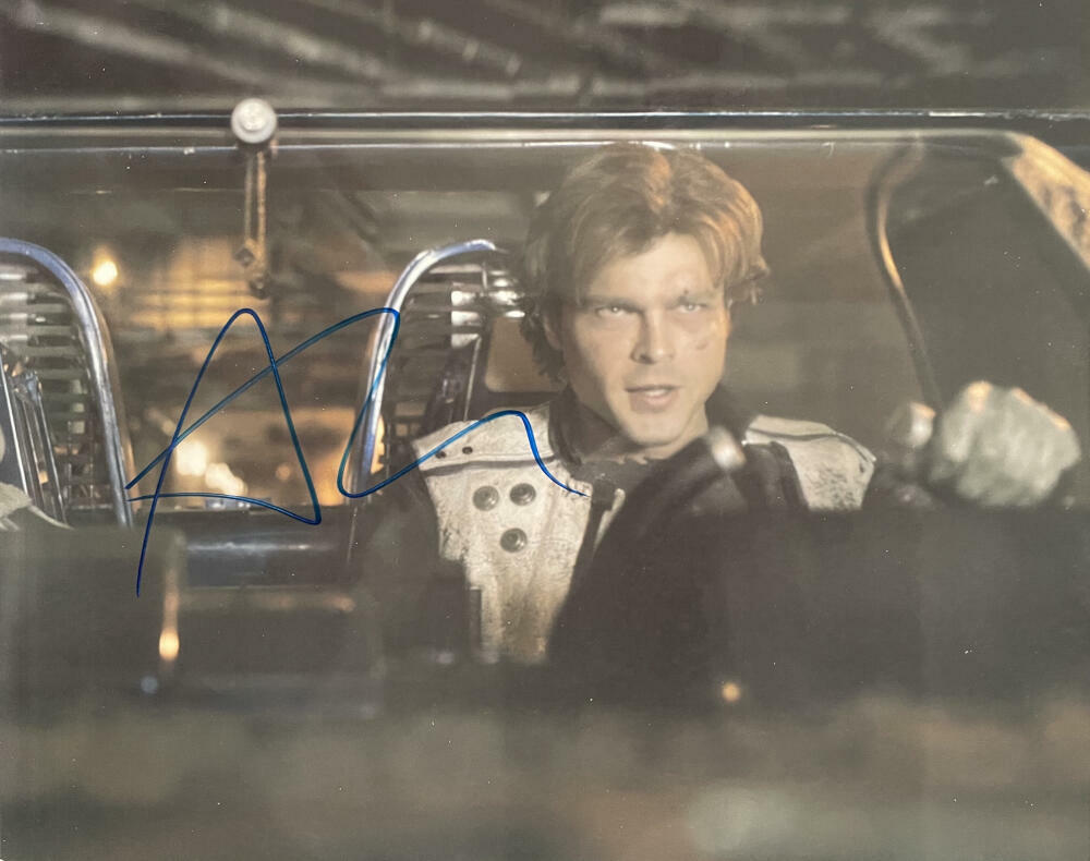 ALDEN EHRENREICH SIGNED AUTOGRAPH 8X10 Photo Poster painting HAN SOLO A STAR WARS STORY BECKETT