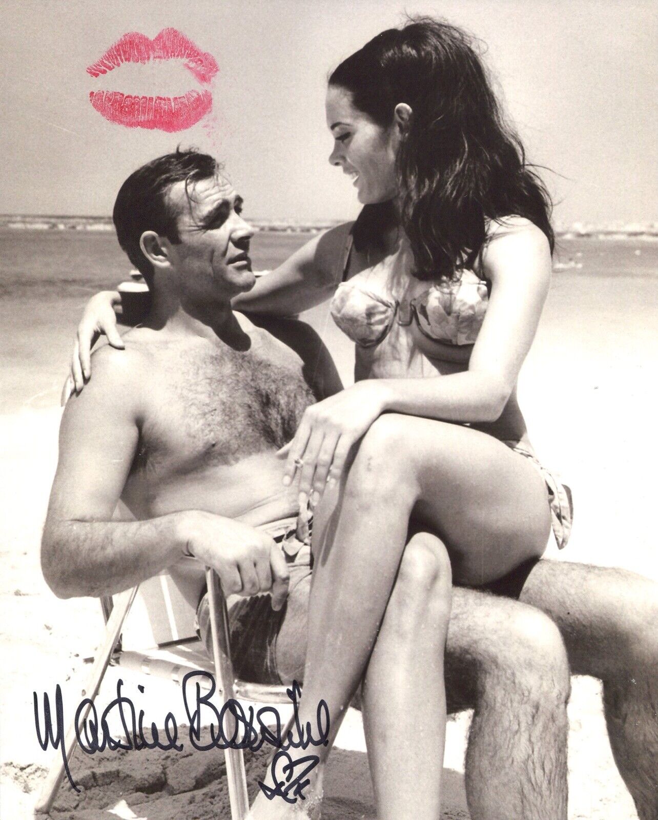 007 Bond girl Martine Beswick signed & actually kissed Photo Poster painting! No2 - UACC DEALER