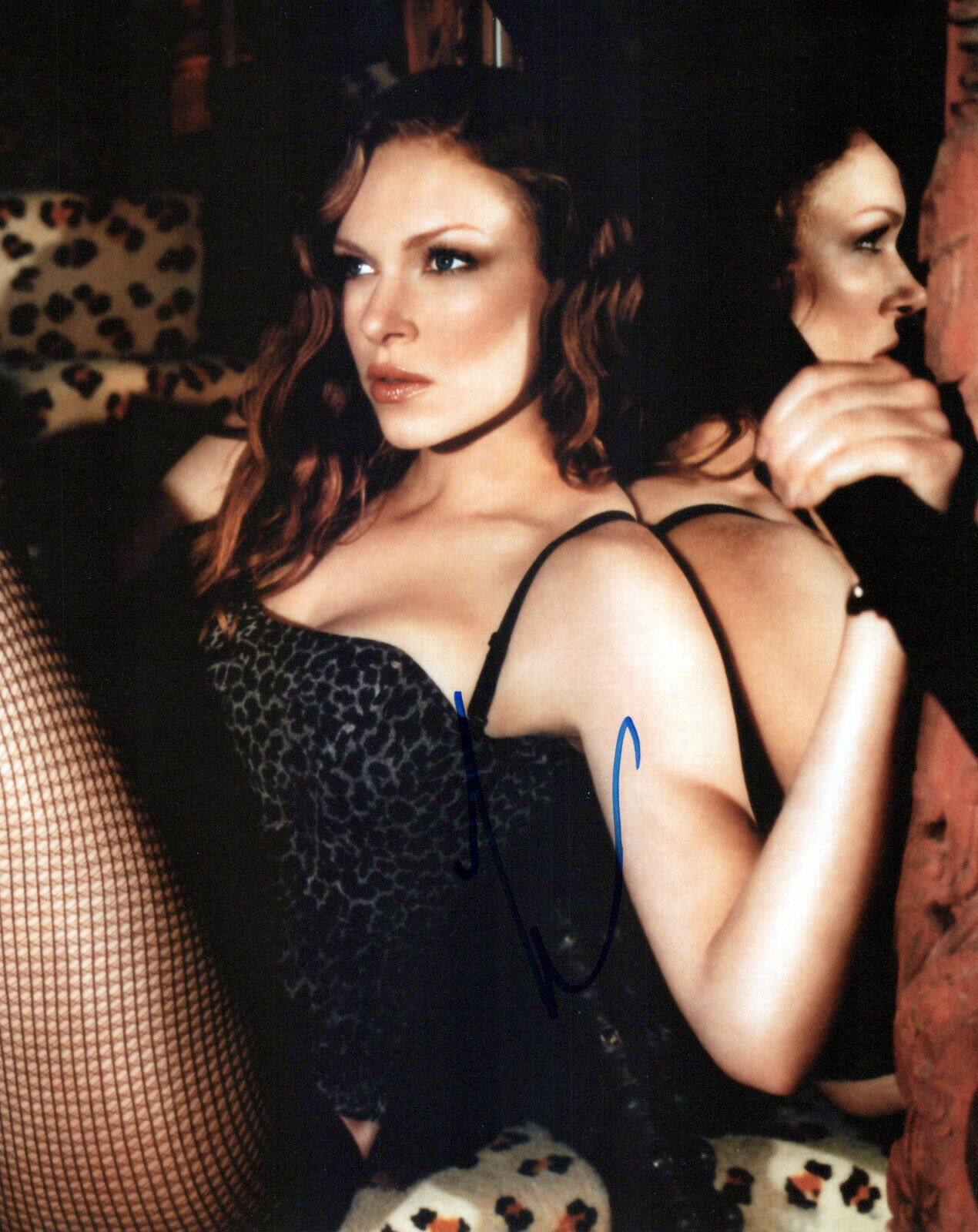 Laura Prepon glamour shot autographed Photo Poster painting signed 8x10 #7