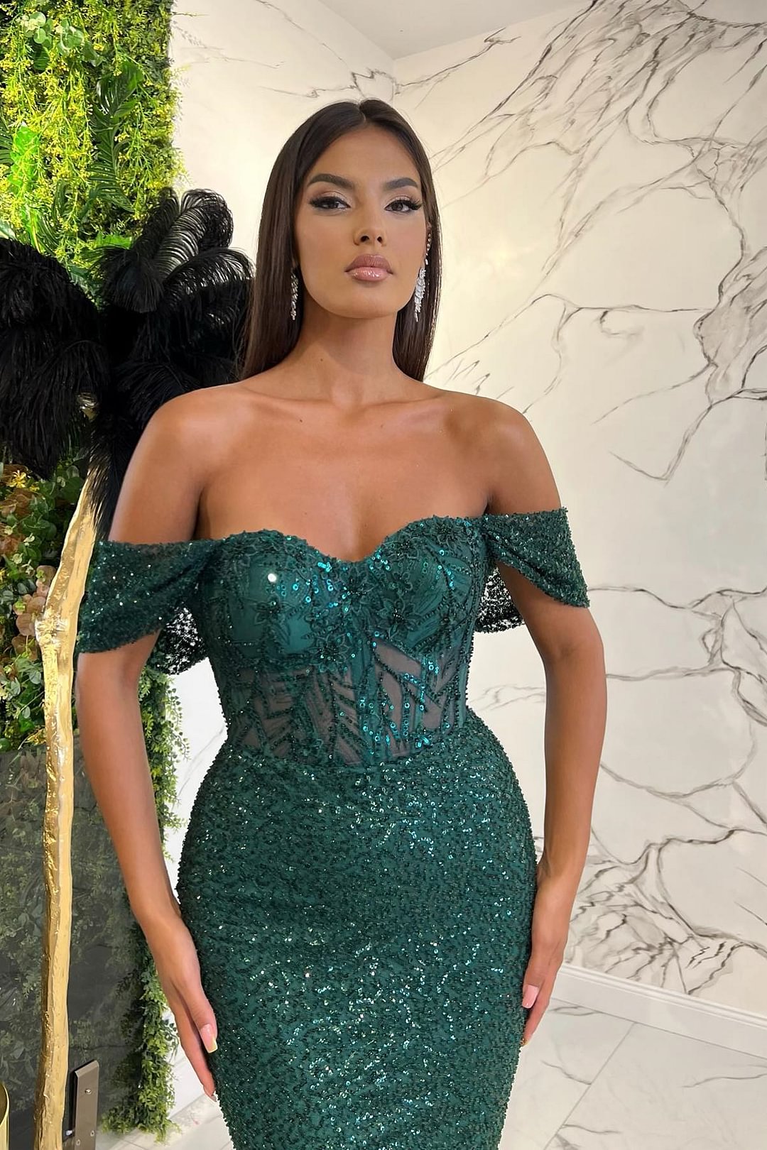 Elegant Dark Green Sweetheart Applique Sequins Prom Dress With OffThe