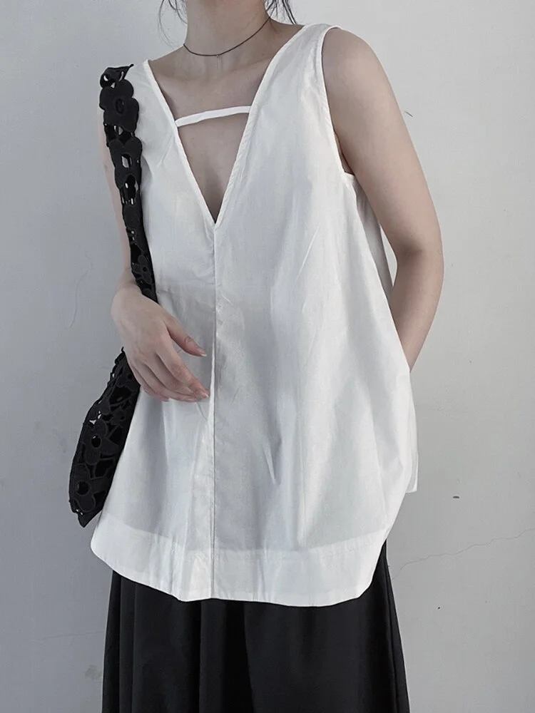 Fashion Solid Color Hollow Out V-neck A-line Sleeveless Top           