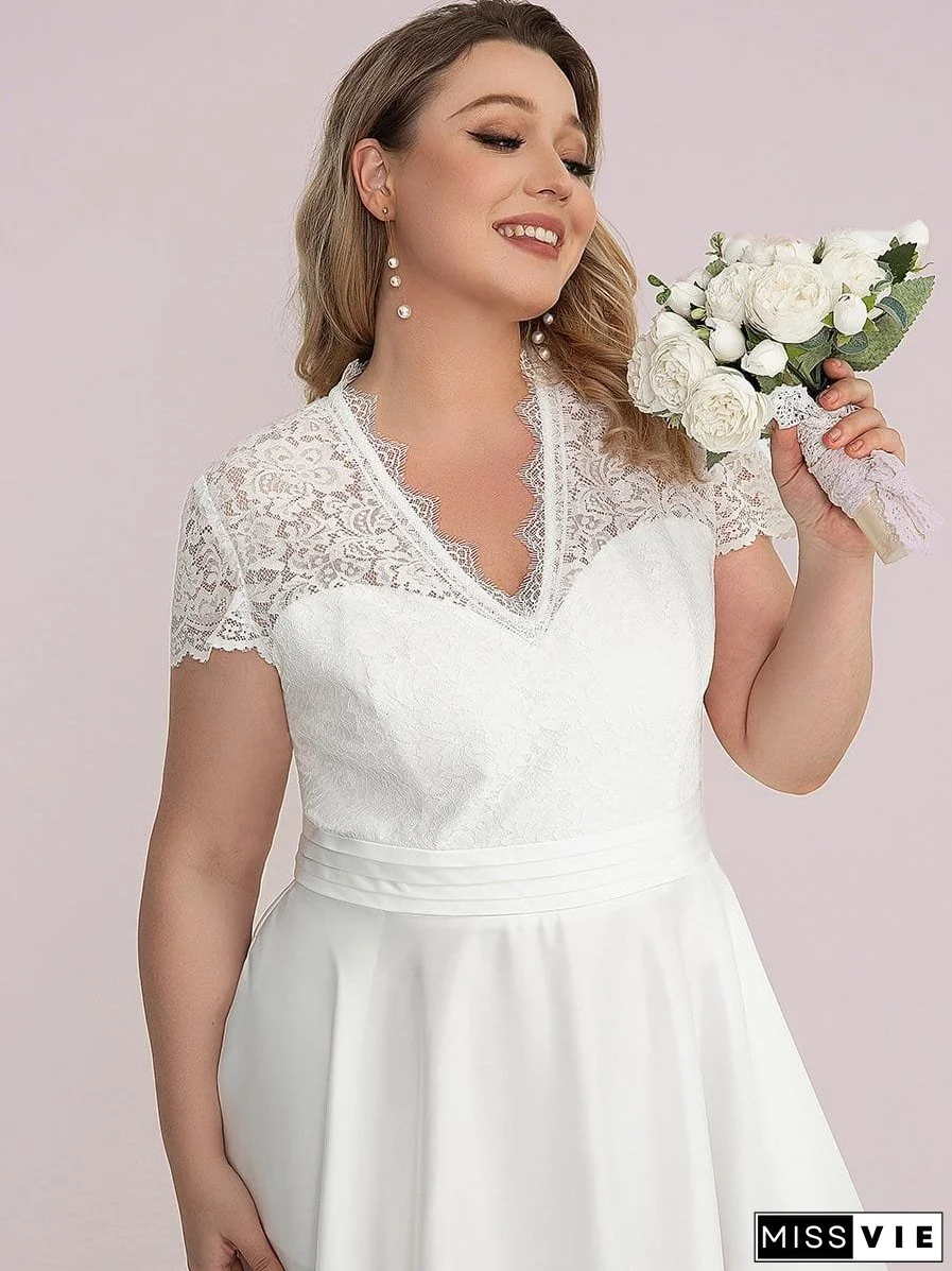 Elegant Plus Size Lace A-line Cocktail Dress with Pockets