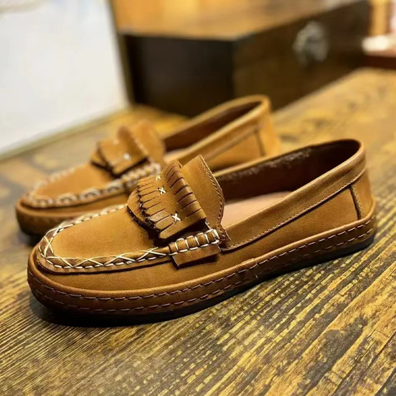 DANRRIO Handmade Retro British Style Casual Tassels Loafers DANRRIO.COM DANRRIO