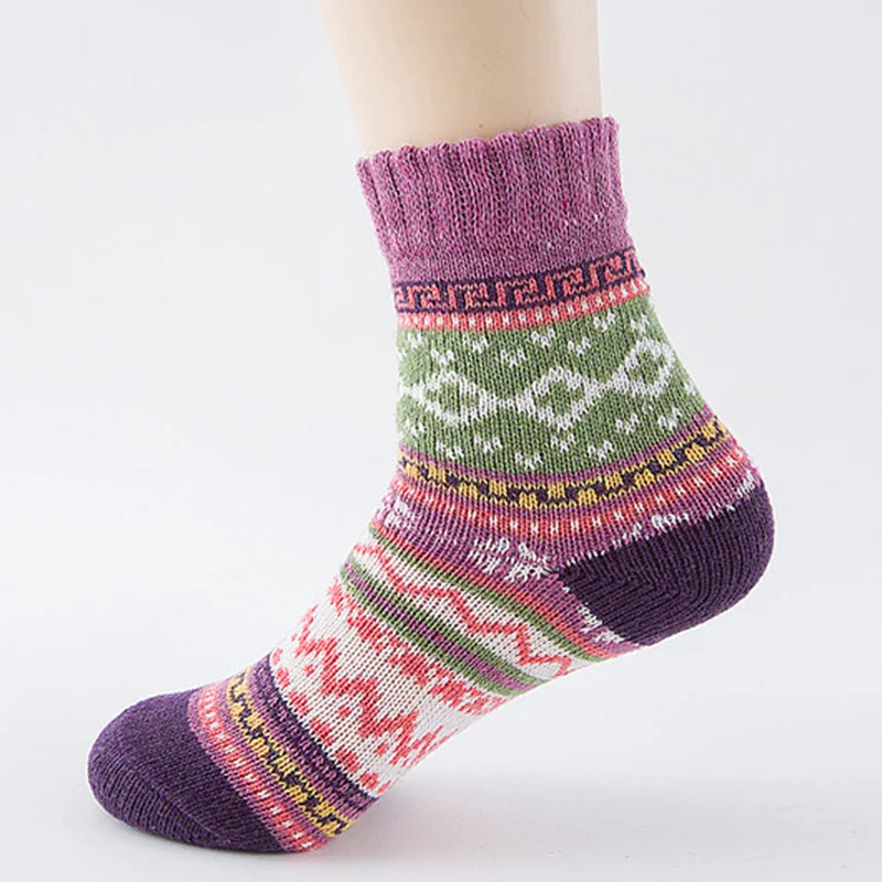 Geometric Print Christmas Socks DMladies